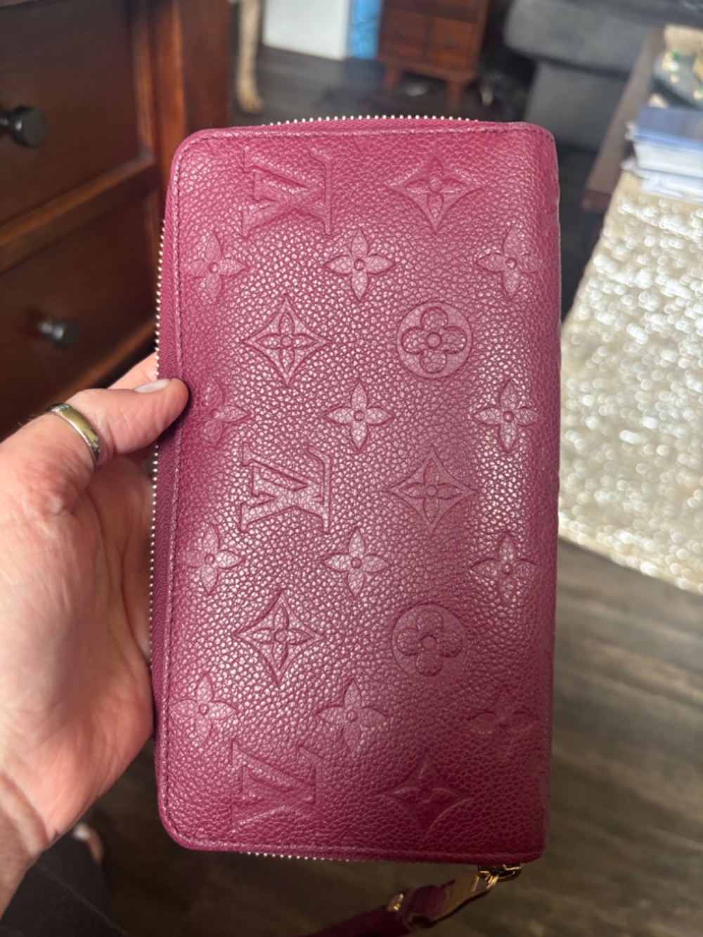 LOUIE VUITTON Zippy Wallet Empreinte Leather Auore Plum Purple Zip Around